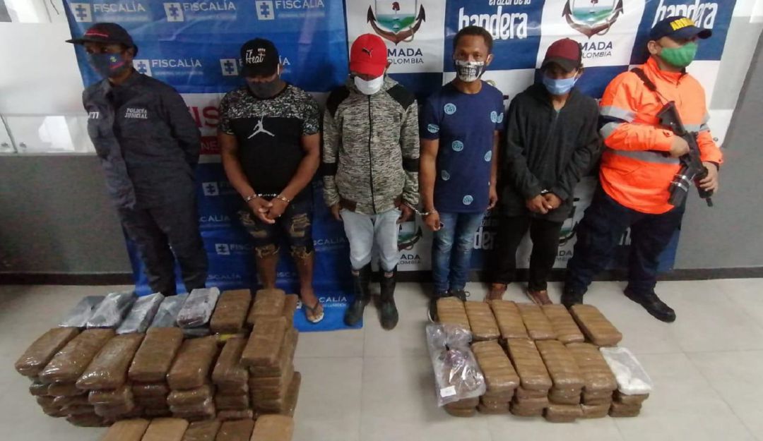 Cae cargamento de marihuana oculto en canecas de gasolina: Cae cargamento de marihuana oculto en canecas de gasolina