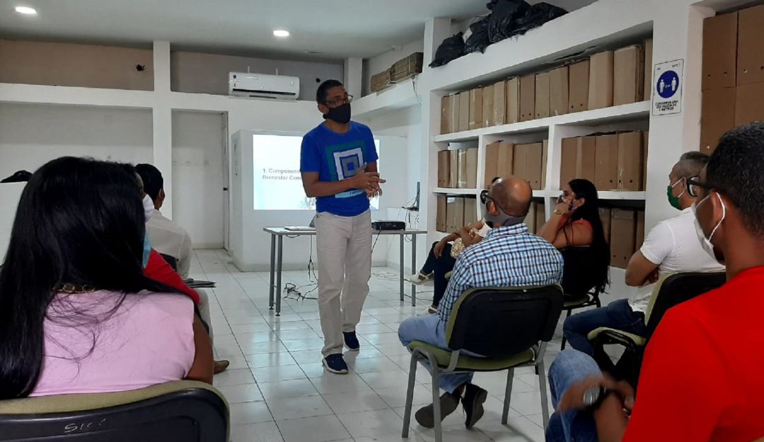 Familias en Acción Cartagena: Familias en Acción Cartagena capacita a personal encargado de sus puntos