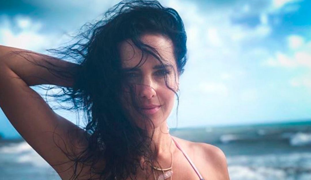 Sensual foto: Paola Turbay presume del cuerpazo que tuvo en 1993 y cautivó a sus fans