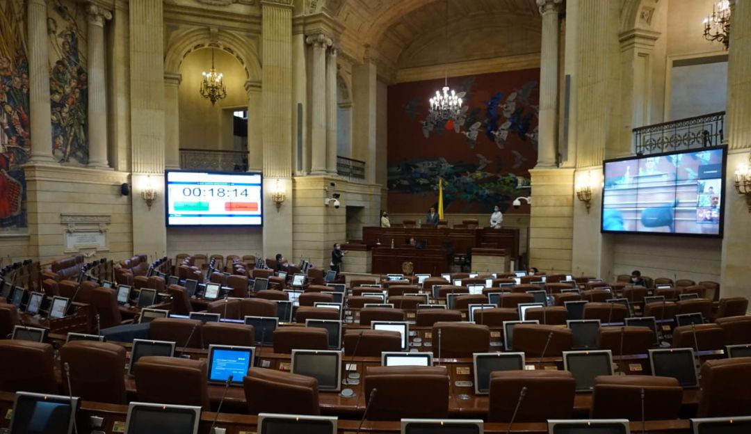Los senadores Roy Barreras y Jorge Enrique Robledo adelantarán un debate de moción de censura al Ministro de Defensa el próximo 13 de octubre.