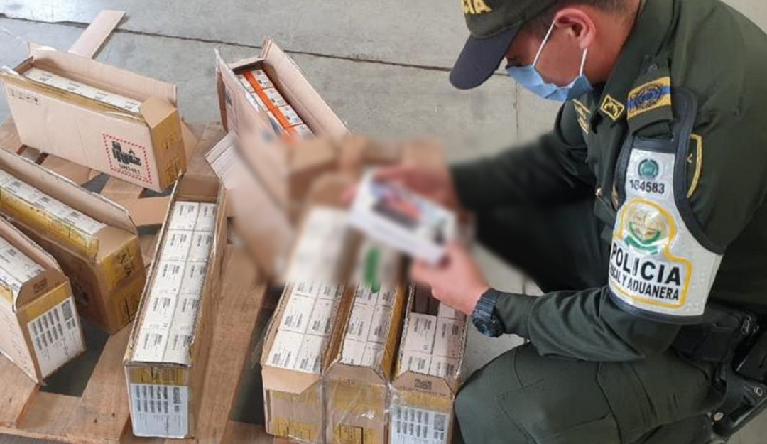 Cae contrabando de celulares avaluado en cerca de 400 millones de pesos: Cae contrabando de celulares avaluado en cerca de 400 millones de pesos