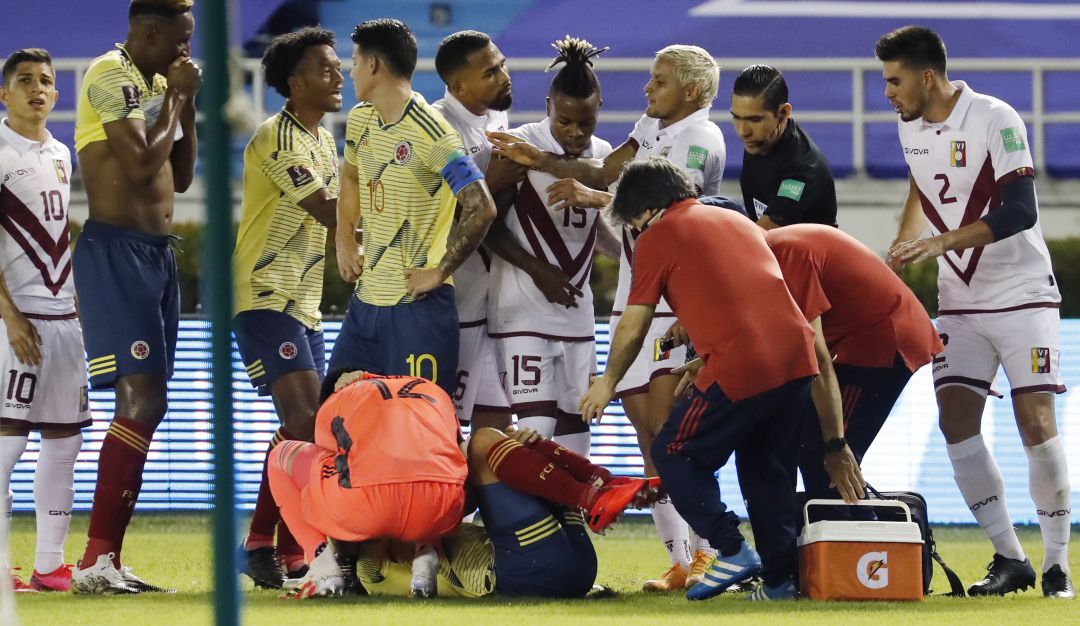Selección Colombia fútbol: Terrible lesión de Santiago Arias con la selección Colombia