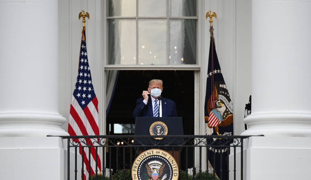 Donald Trump, Álvaro Uribe Vélez: Trump destaca libertad de Uribe y dice que Biden traicionará a Colombia