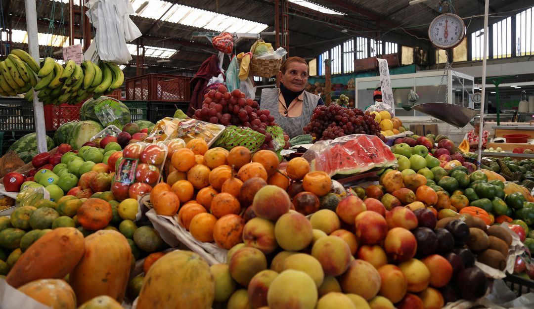 Precios alimentos mercado: Bajos precios de la papa golpean a productores