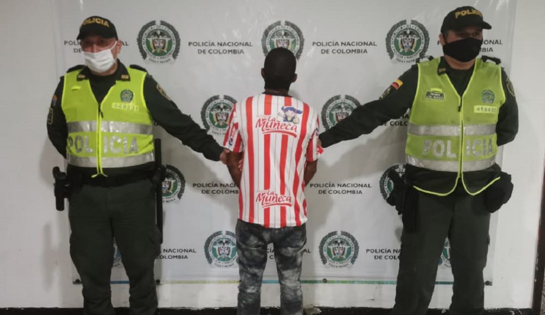 Operativos Policía: Lo sorprendieron viajando a pesar de tener detención domiciliaria