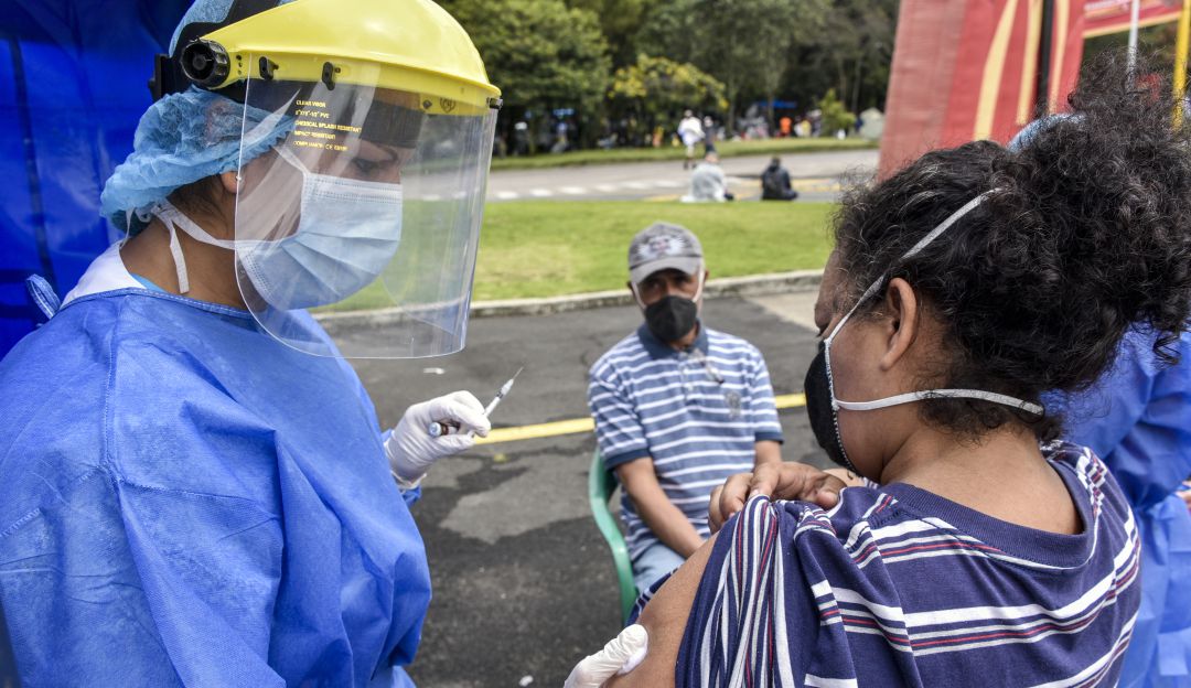 Acceso a vacunas para población migrante: Gobierno busca la posibilidad de dar vacuna anti-Covid-19 a migrantes