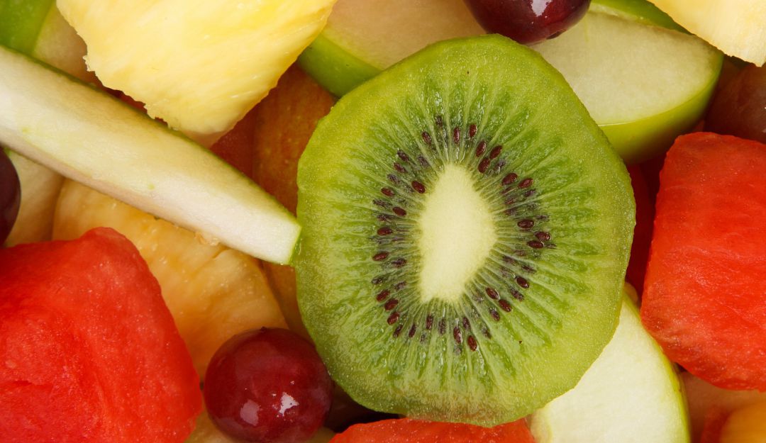 Consumo de Kiwi: Kiwi: el consumo diario de esta fruta aumenta la alegría de vivir