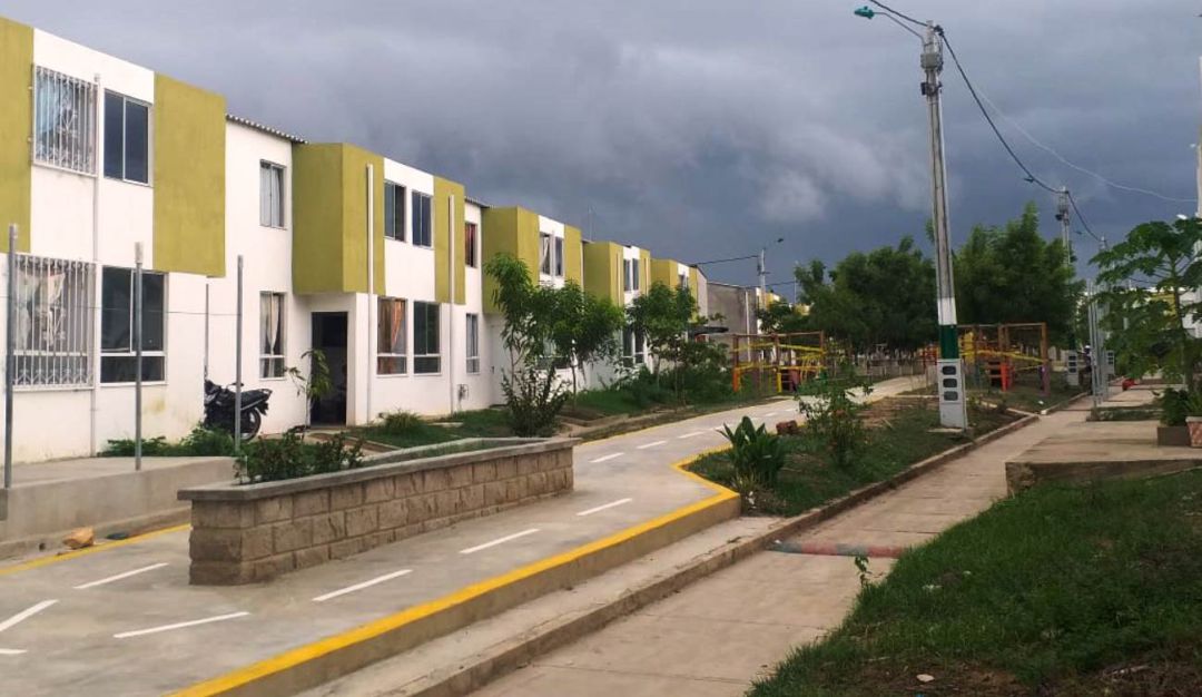 Bicentenario: Habitantes de Bicentenario reclaman entrega de escrituras de sus inmuebles