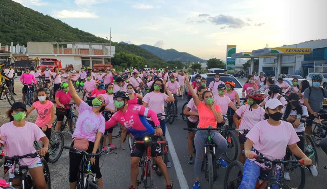 Santa Marta se une a la lucha contra el cáncer de mama en bicicleta