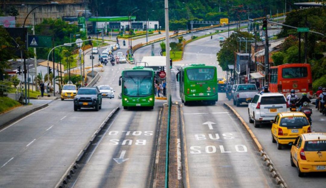 Ventas informales y mendicidad en Pereira: Aumentan las ventas informales y la mendicidad en el Megabús de Pereira