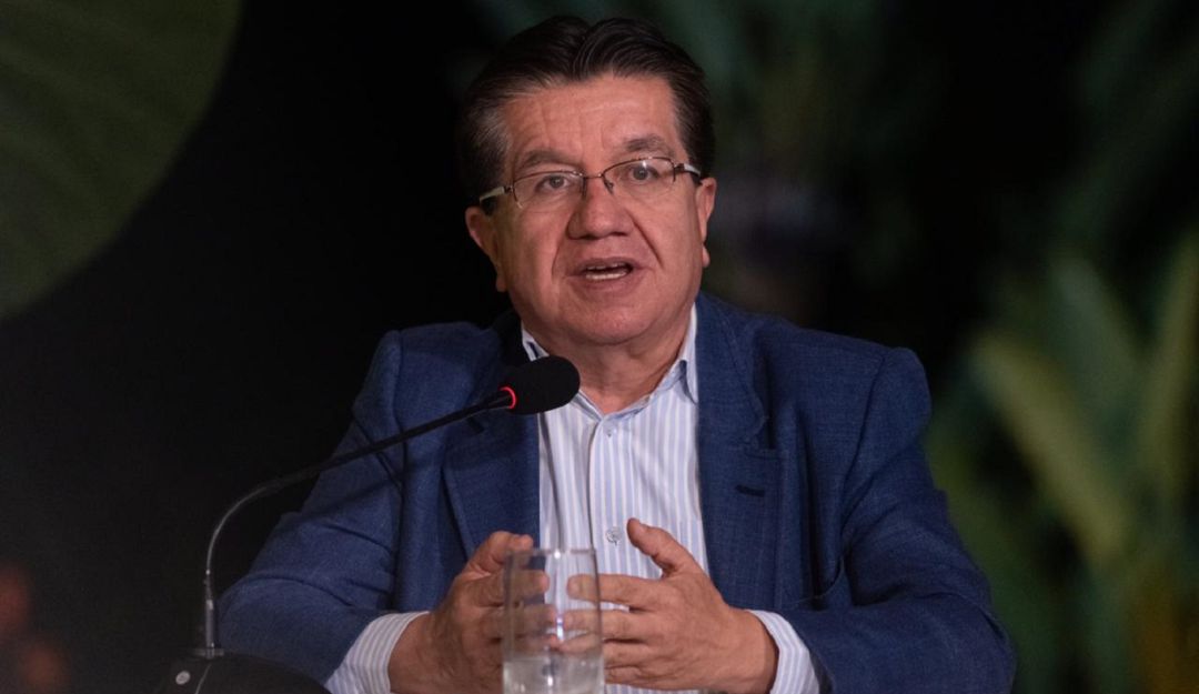 Fernando Ruiz, Ministro de Salud