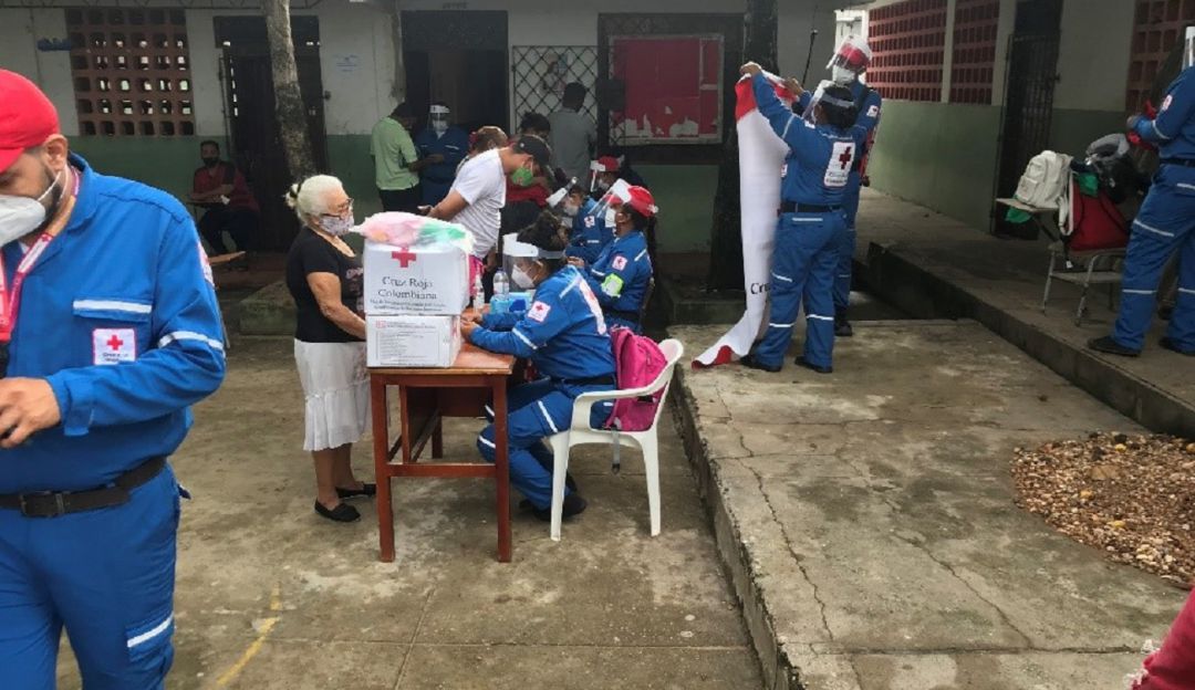 Ayudas humanitarias en Magangué: Cruz Roja entrega ayudas humanitarias a población migrante en Magangué