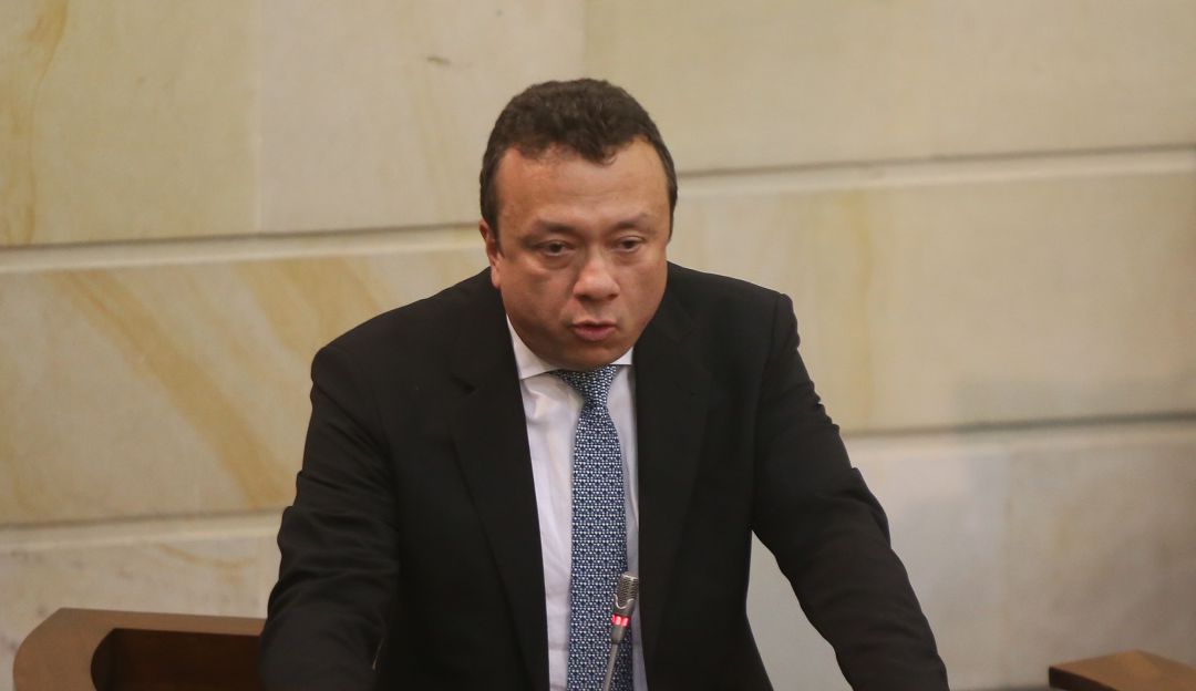 Eduardo Pulgar soborno: Eduardo Pulgar rindió indagatoria por soborno a un juez de la República