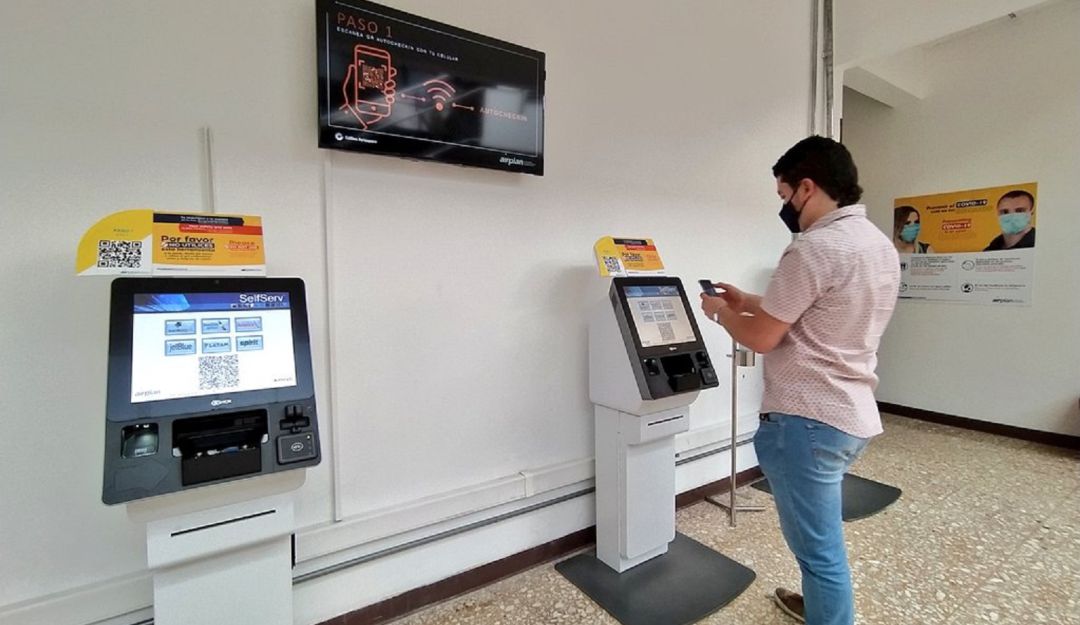 Pasajeros pueden hacer su check-in sin contacto en aeropuerto de Rionegro: Pasajeros pueden hacer su check-in sin contacto en aeropuerto de Rionegro
