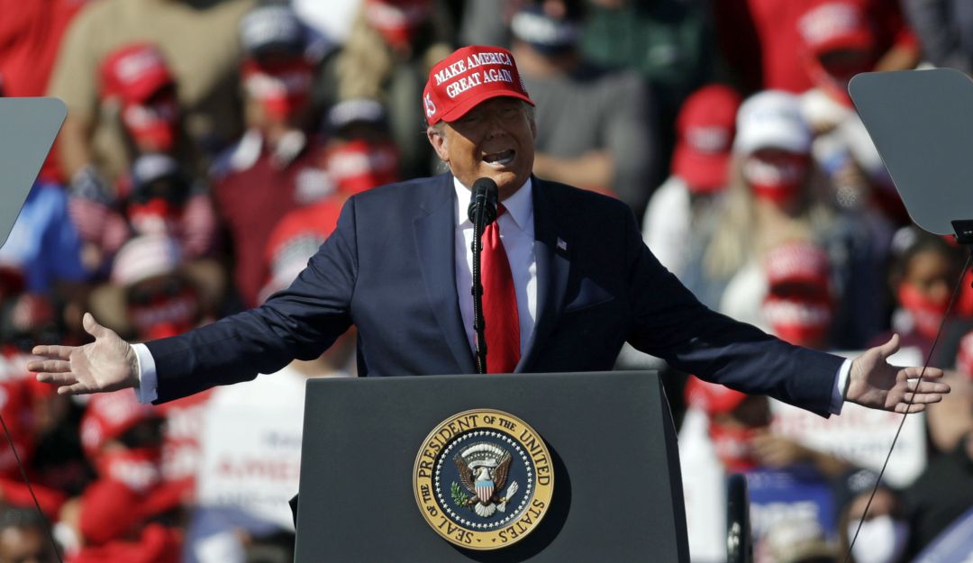 Donald Trump: Trump promete crear dos millones de empleos para latinos si es reelegido