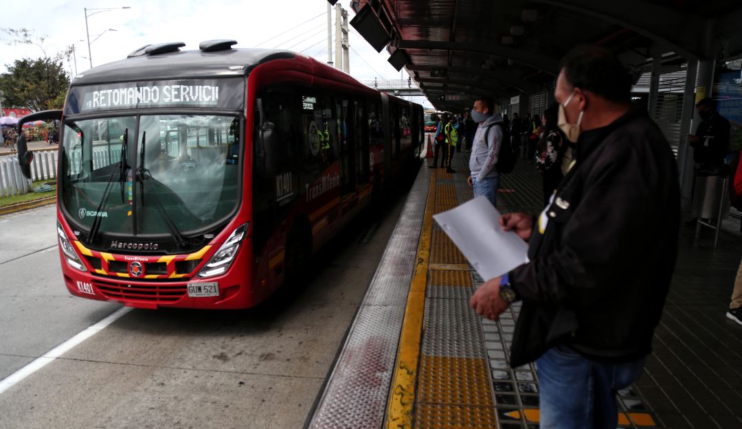 Transmilenio con material reciclable: Estaciones de Transmilenio se harían con material reciclable