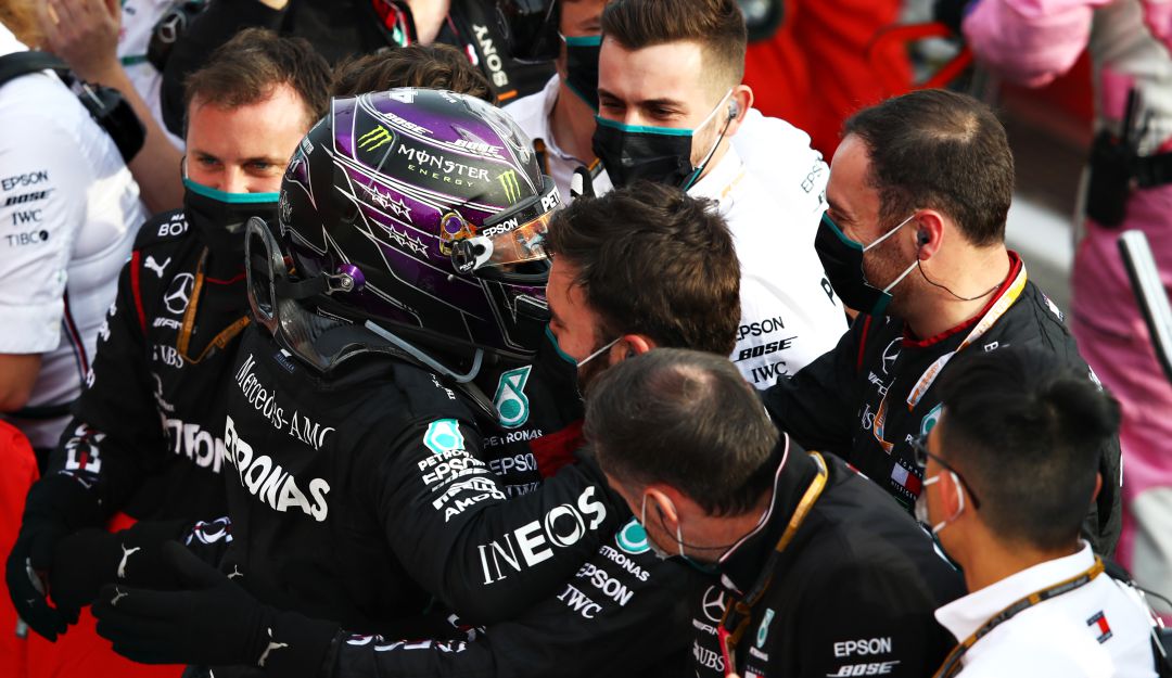 Mundial Fórmula 1: Hamilton gana en Imola y Mercedes es campeón anticipado de constructores