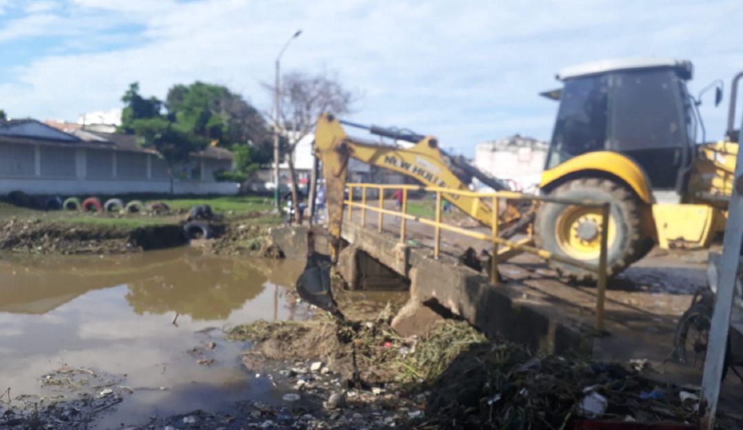 Invierno en Cartagena: Avanza remoción de residuos en el canal Matute de Cartagena