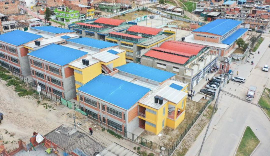 Noticias Bogotá: MinEducación y Alcaldía entregan nuevo megacolegio en Soacha