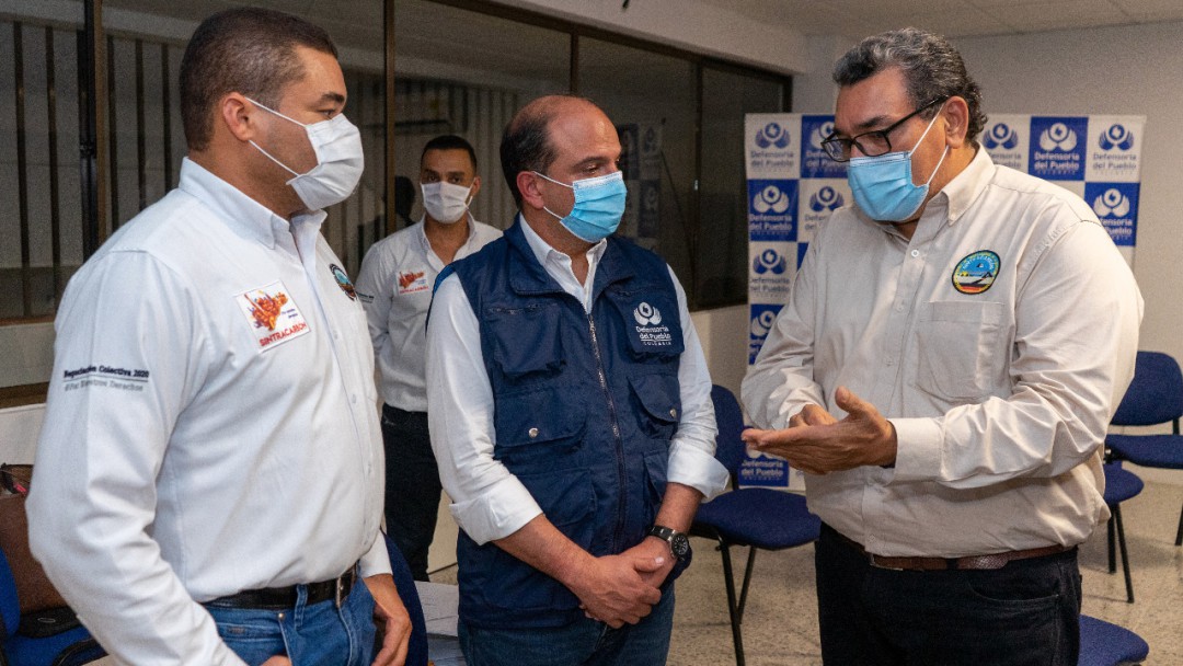 Cerrejón y Sintracarbon firman acuerdo para debatir nuevo turno