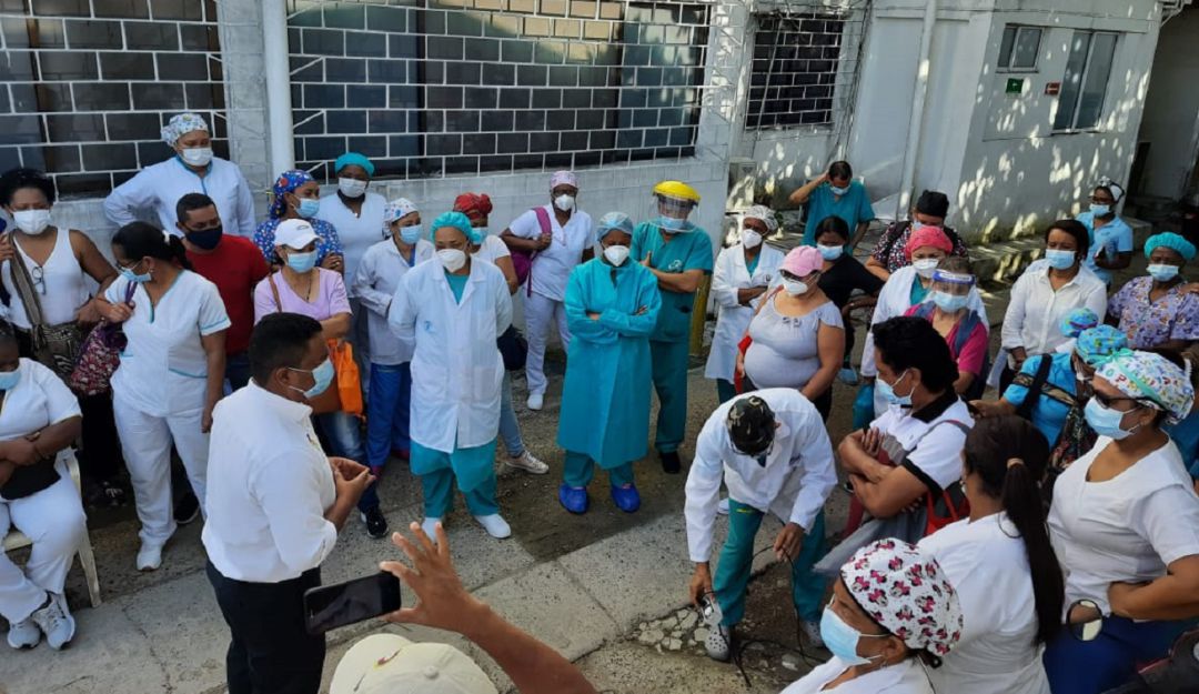 Crisis Maternidad Rafael Calvo en Cartagena: En Cartagena Maternidad Rafael Calvo cancelará un mes de salario