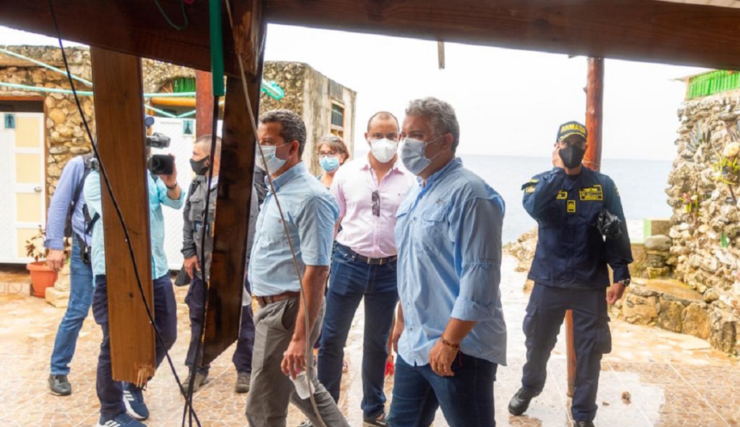 San Andrés: Presidente Duque recorrió zonas afectadas en San Andrés por ETA
