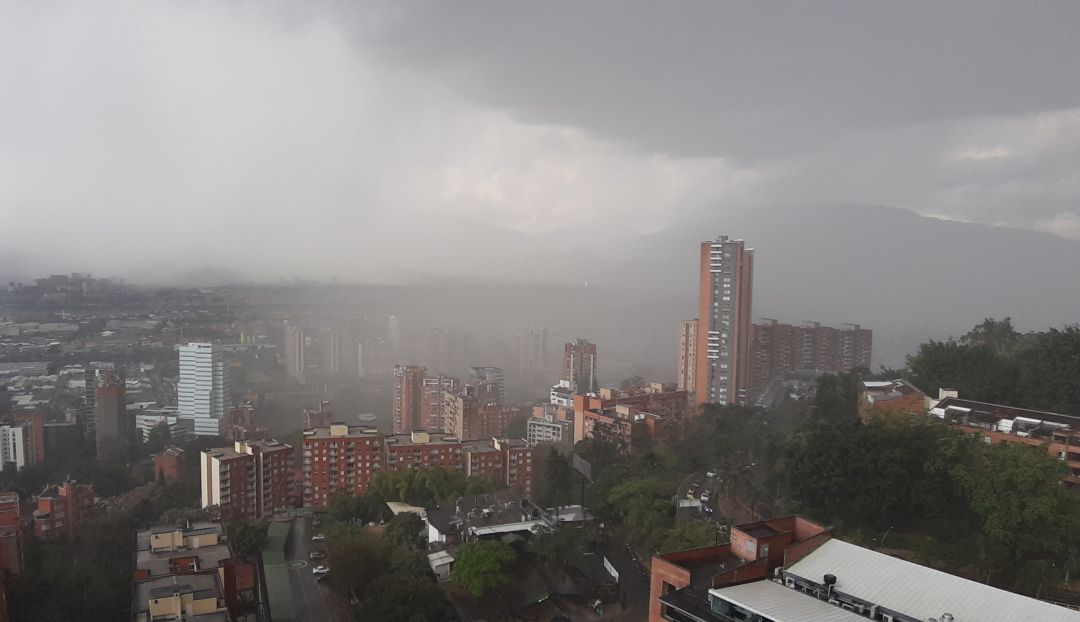 Emergencias en Antioquia por temporada de lluvias: Tres emergencias y una persona muerta por las fuertes lluvias en Antioquia
