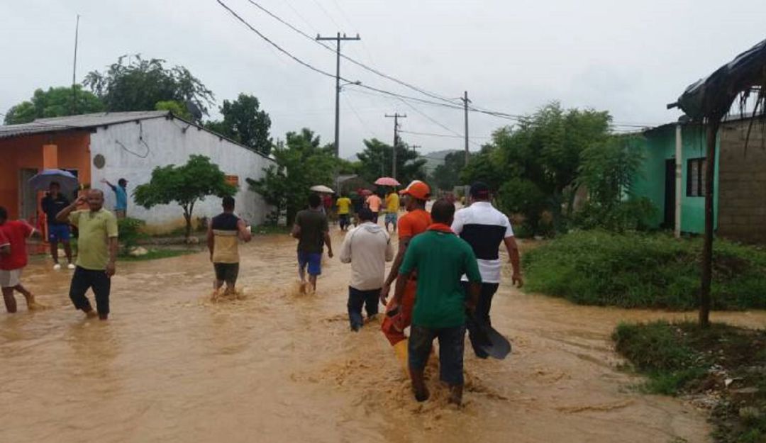 HOMBRE ARRASTRADO POR UN ARROYO EN BARRANQUILLA: No han encontrado el cuerpo del hombre arrastrado por un arroyo