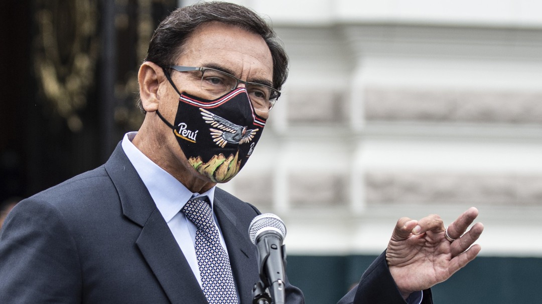 Inhabilitan a expresidente Vizcarra por caso Vacunagate