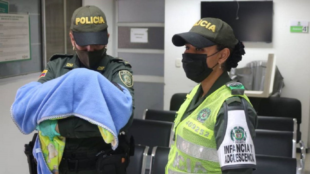 Rescatan a bebé recién nacida abandonada en una calle de Fusagasugá