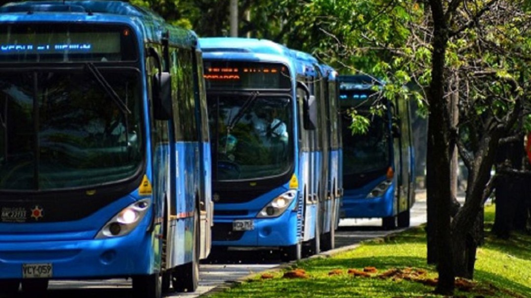 Nueve buses eléctricos llegan de China para mejorar el servicio del Mío