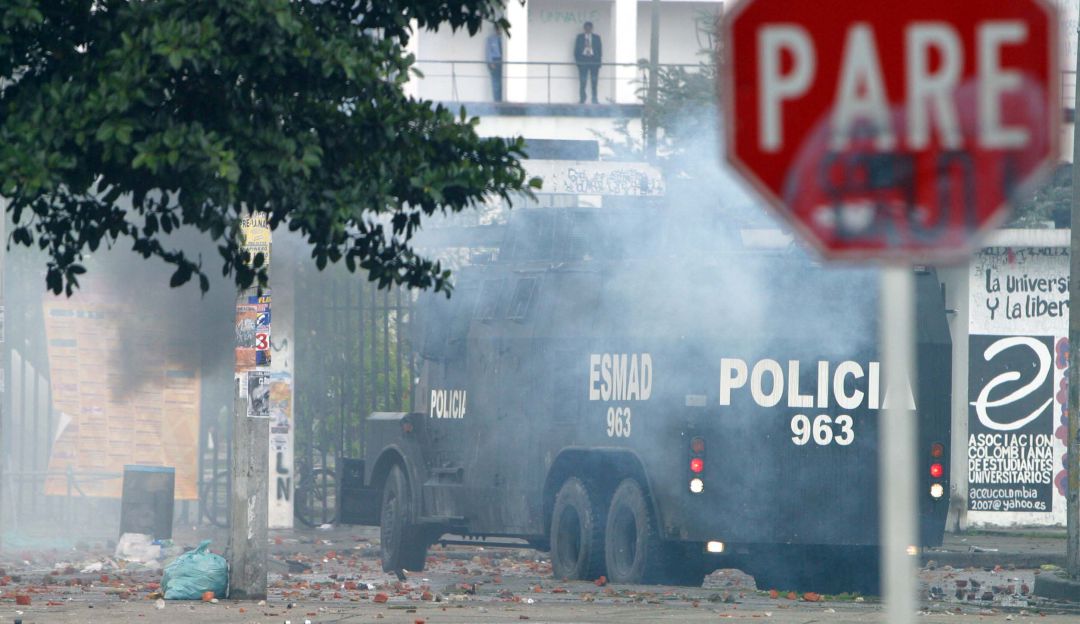 Gases lacromógenos en protestas: Tumban tutela que suspendía el uso de gases lacrimógenos en manifestaciones