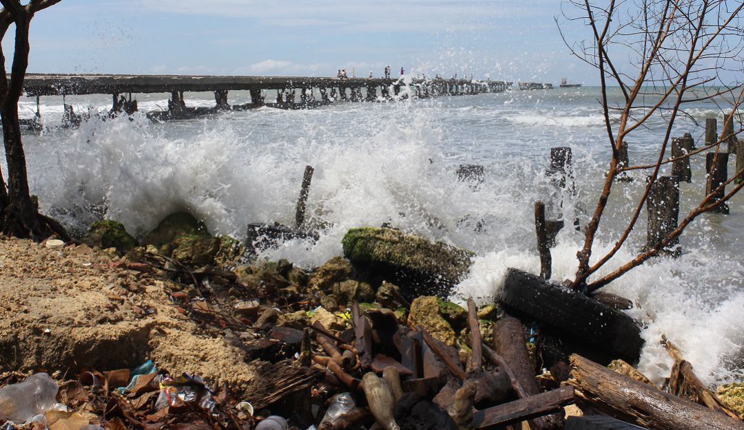 mar de leva san antero cordoba playas huracan iota: Por mar de leva cierran temporalmente las playas de San Antero, Córdoba