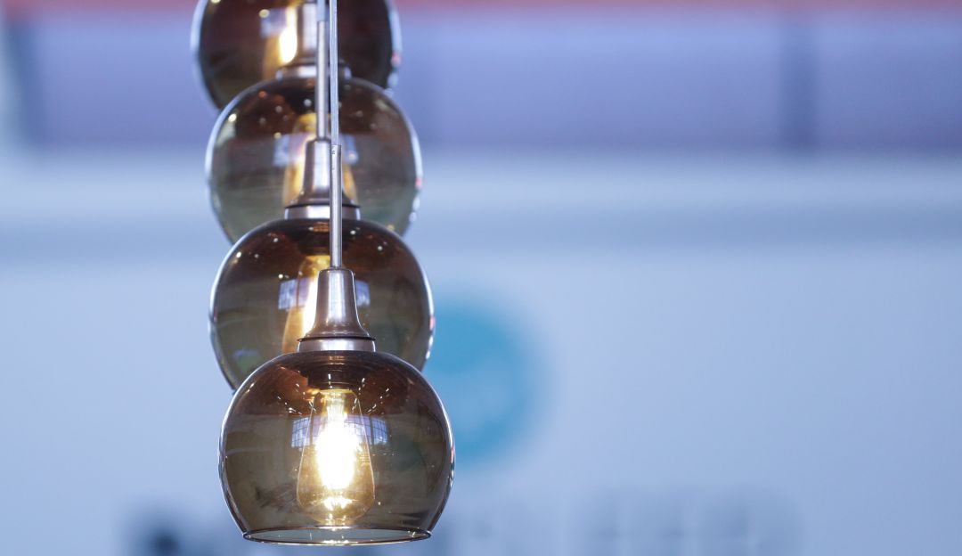 Proveedores de servicios: Proponen que cambiar proveedor de energía sea como cambiar operador celular
