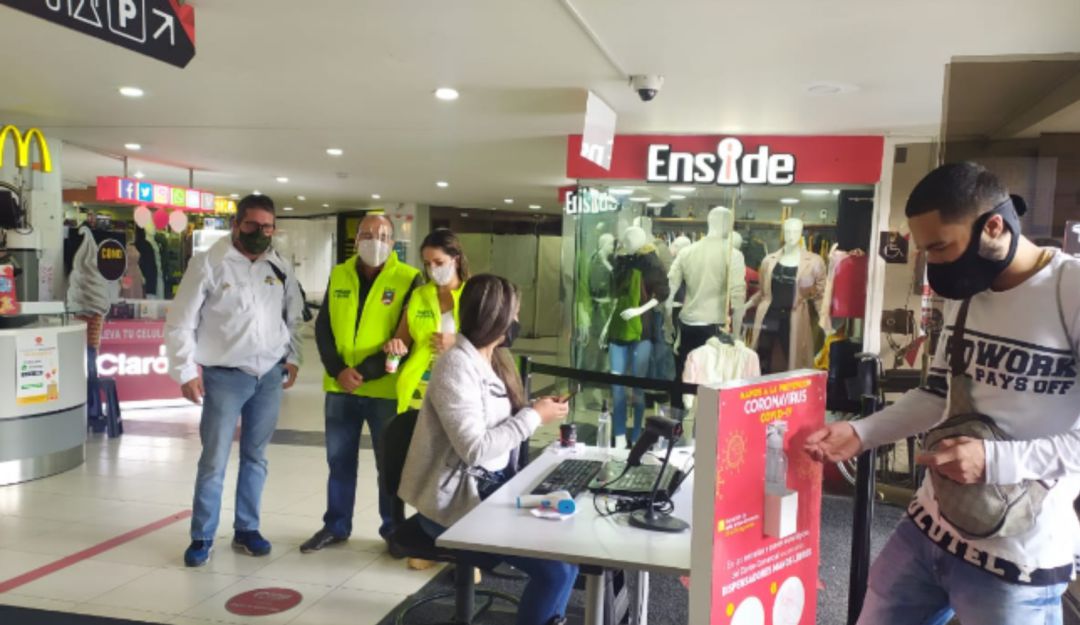 Día sin IVA en Manizales: Normalidad en el día sin IVA en Manizales