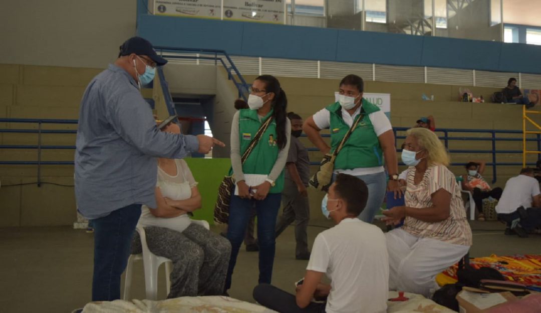 Damnificados en Cartagena: Familias damnificadas abandonan albergues en Cartagena