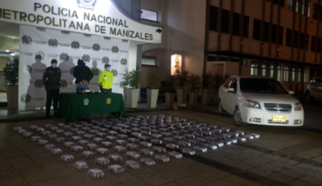 Captura por tráfico de estupefacientes en Manizales: Hombre que portaba marihuana y cocaína fue capturado en Manizales