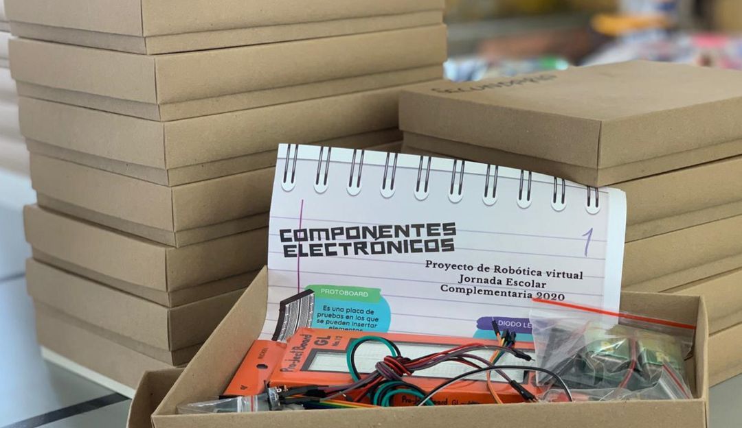 Colegios de Medellín: 600 estudiantes de Medellín recibieron kits de robótica