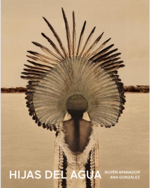 Fotografía: Herencia indígena colombiana fotografiada por Ruvén Afanador y Ana González Fotografía: Herencia indígena colombiana fotografiada por Ruvén Afanador y Ana González