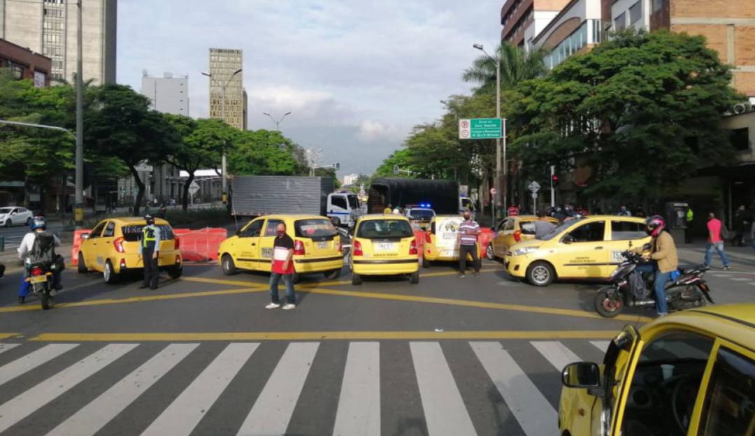 Alcaldía de Medellín llegó a acuerdo con el gremio de taxistas