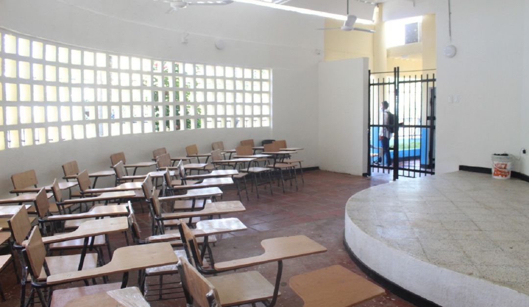Colegios en Cartagena: Entregan aulas y baños renovados en un colegio de Pasacaballos en Cartagena