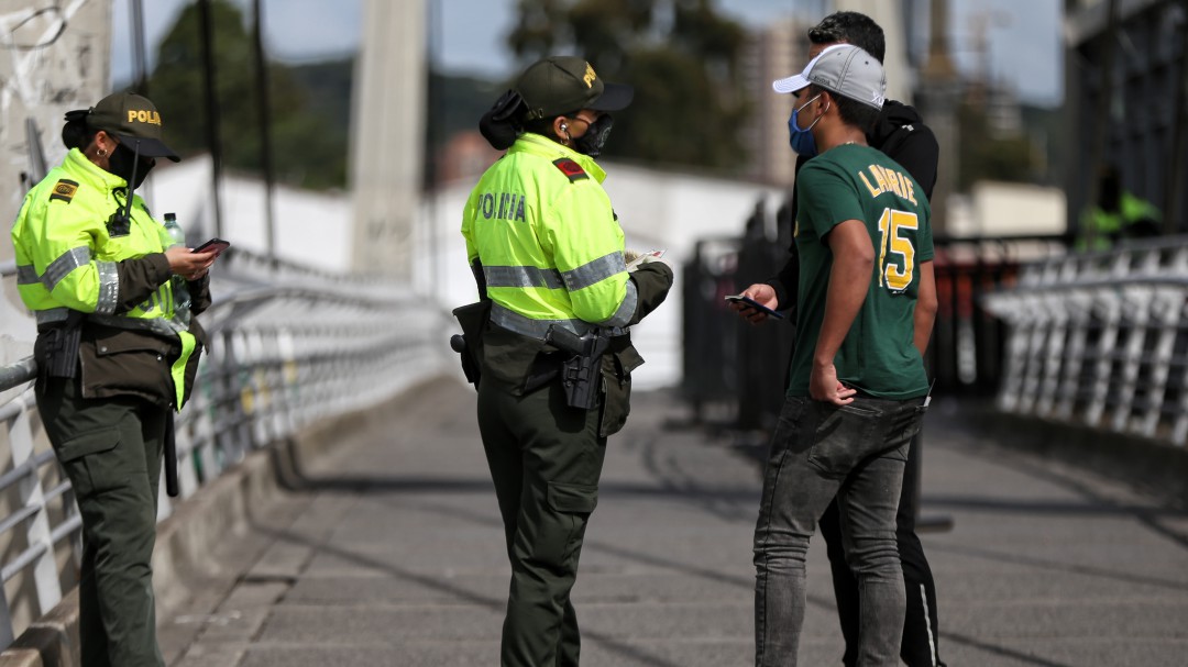 Multas por violar cuarentena y uso de tapabocas tendrían 60% de descuento