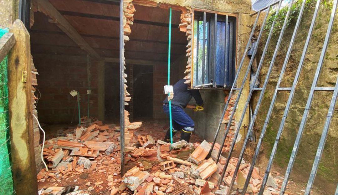 Microtráfico: Demolieron primera vivienda de 2020 usada como plaza de vicio en Rionegro