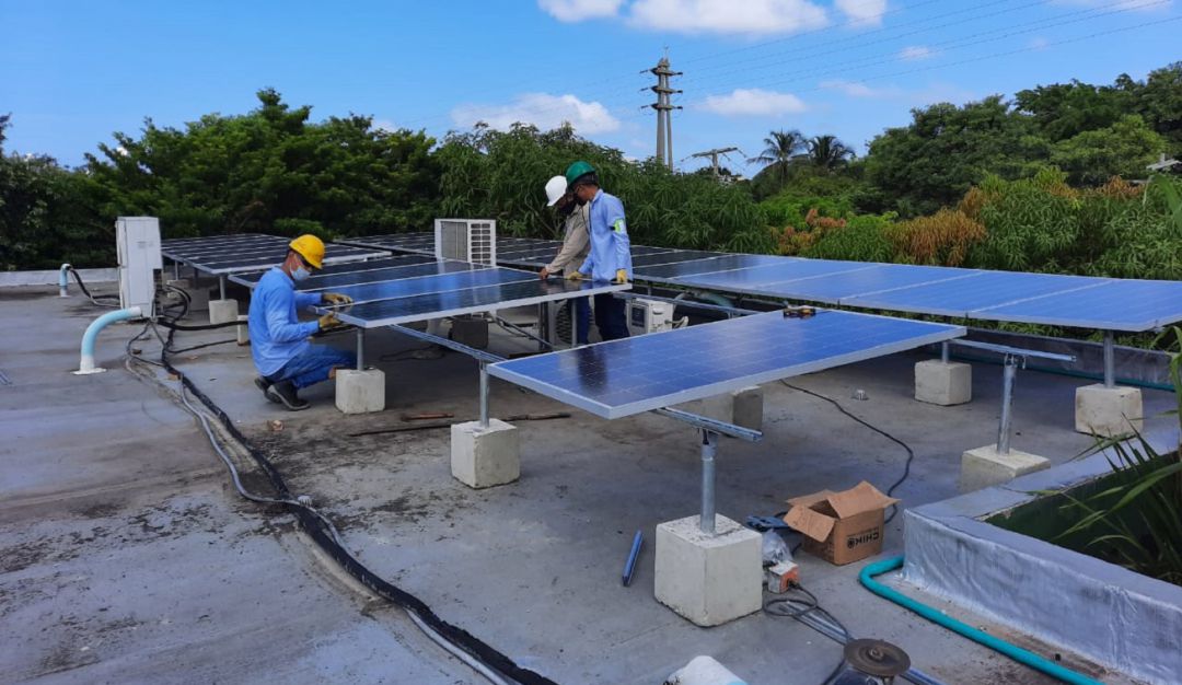 Paneles solares en Cardique: Cardique instala paneles solares en su sede principal