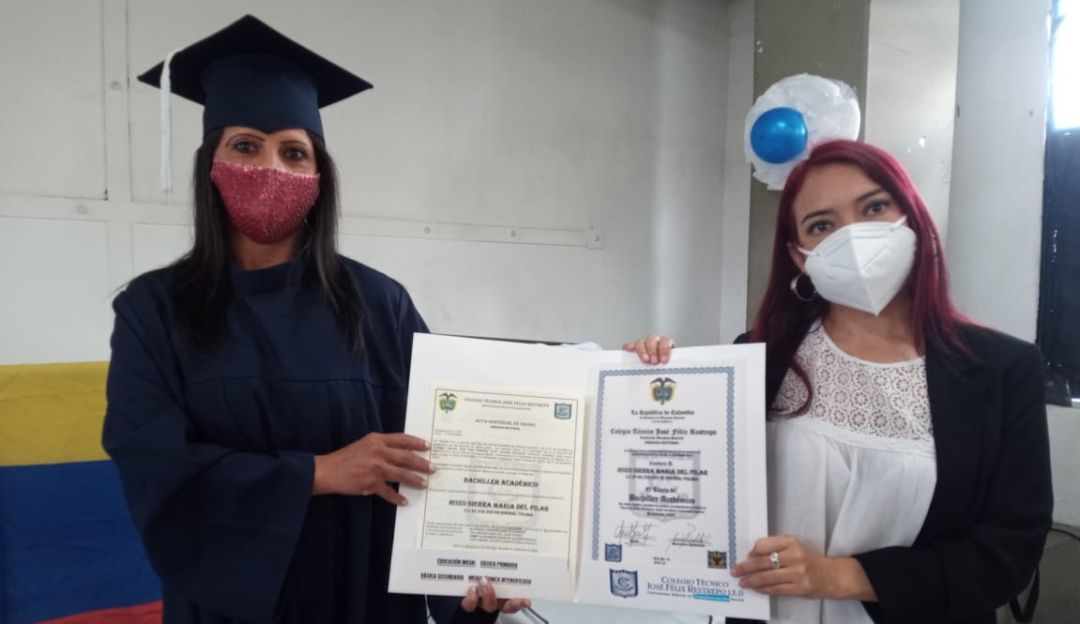 Exhabitantes de calle graduados: 135 exhabitantes de calle se graduaron de bachillerato