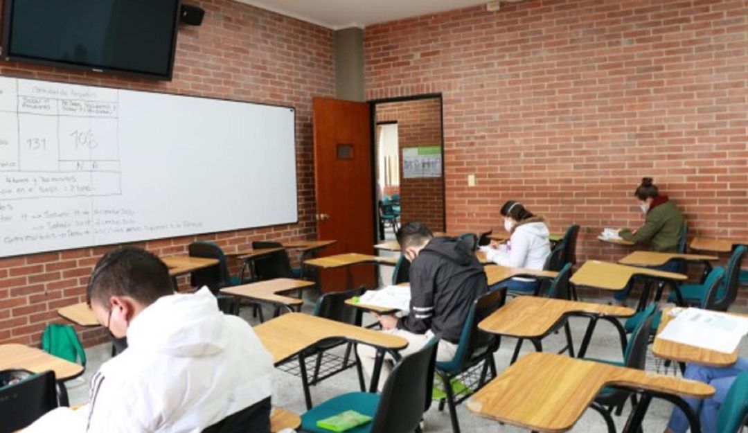 Bucaramanga procuradurí suspensión colegio rector: Rector fue suspendido por abusar de su cargo