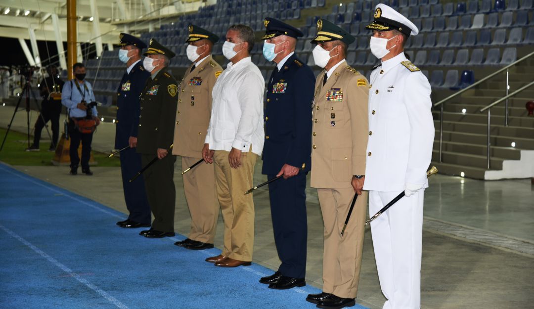 Comandante de la Armada: Comandante de la Armada asciende al máximo grado de un oficial naval