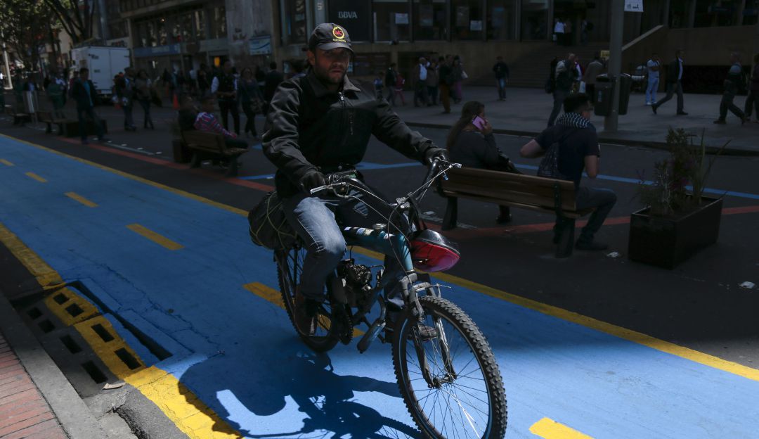 Demoras en ciclorutas para bici usuarios: Veeduría Distrital: Demora en obras de infraestructuras para ciclistas
