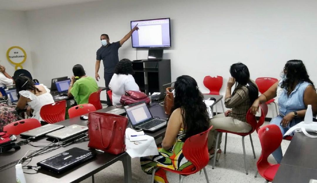 Alfabetización digital excombatientes: Excombatientes se capacitaron en alfabetización digital en el Caribe