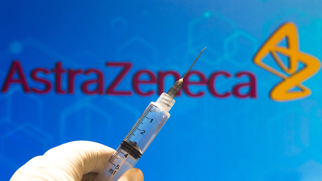 AstraZeneca aceptó estudios conjuntos de su vacuna con Rusia
